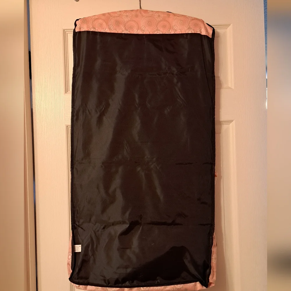 4/$15 🌻 Stylish Pink Hanging Organizer